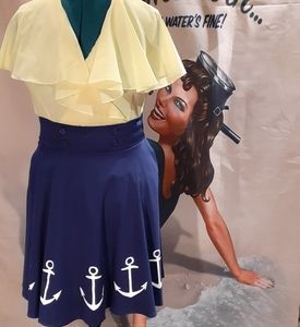 Hot Topic PinUp Skirt⚓